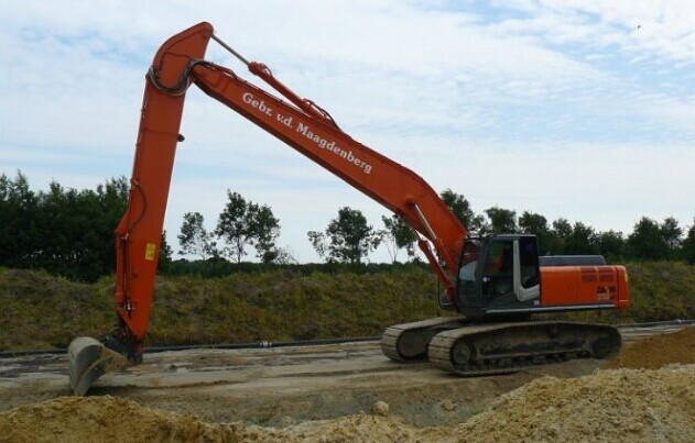挖機(jī)加長臂廠家、挖掘機(jī)加長臂定做、挖掘機(jī)加長臂改裝